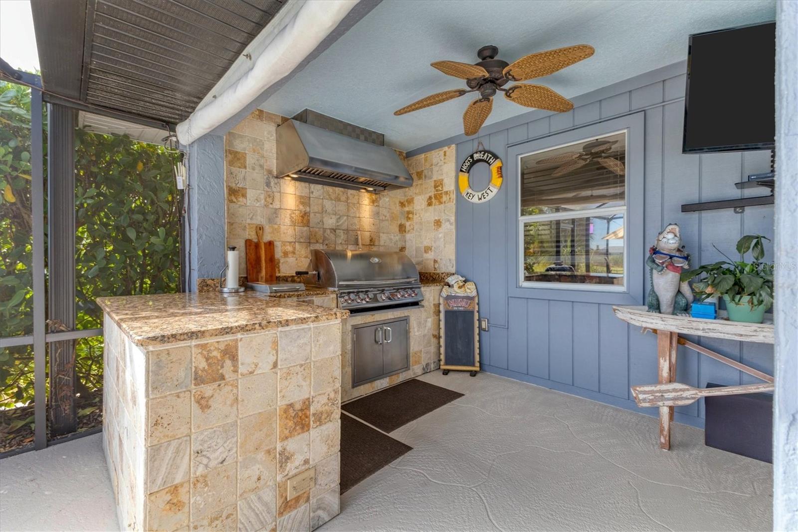 ROTONDA PEBBLE BEACH - Residential