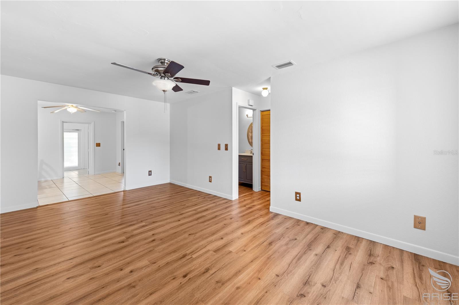 DETWILERS ADD 01 NEW SMYRNA BCH - Residential