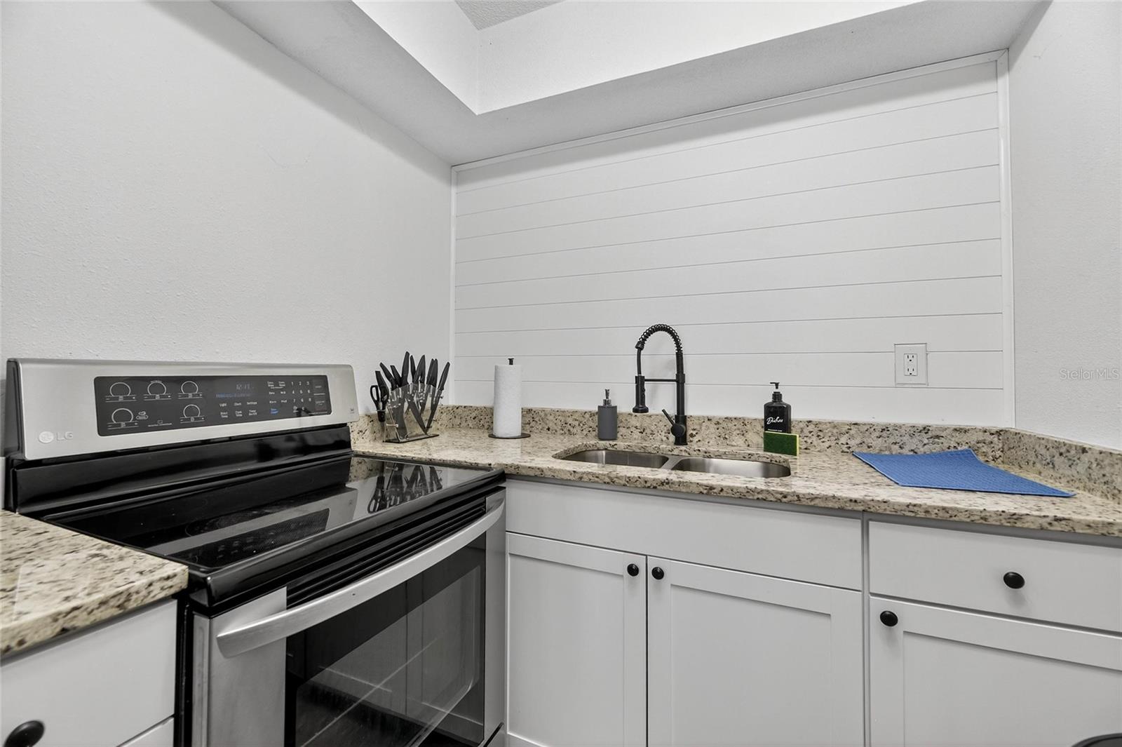 BAYBRIDGE REV - Residential Income