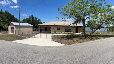 1554 N OAK PARK AVENUE AVON PARK FL 33825