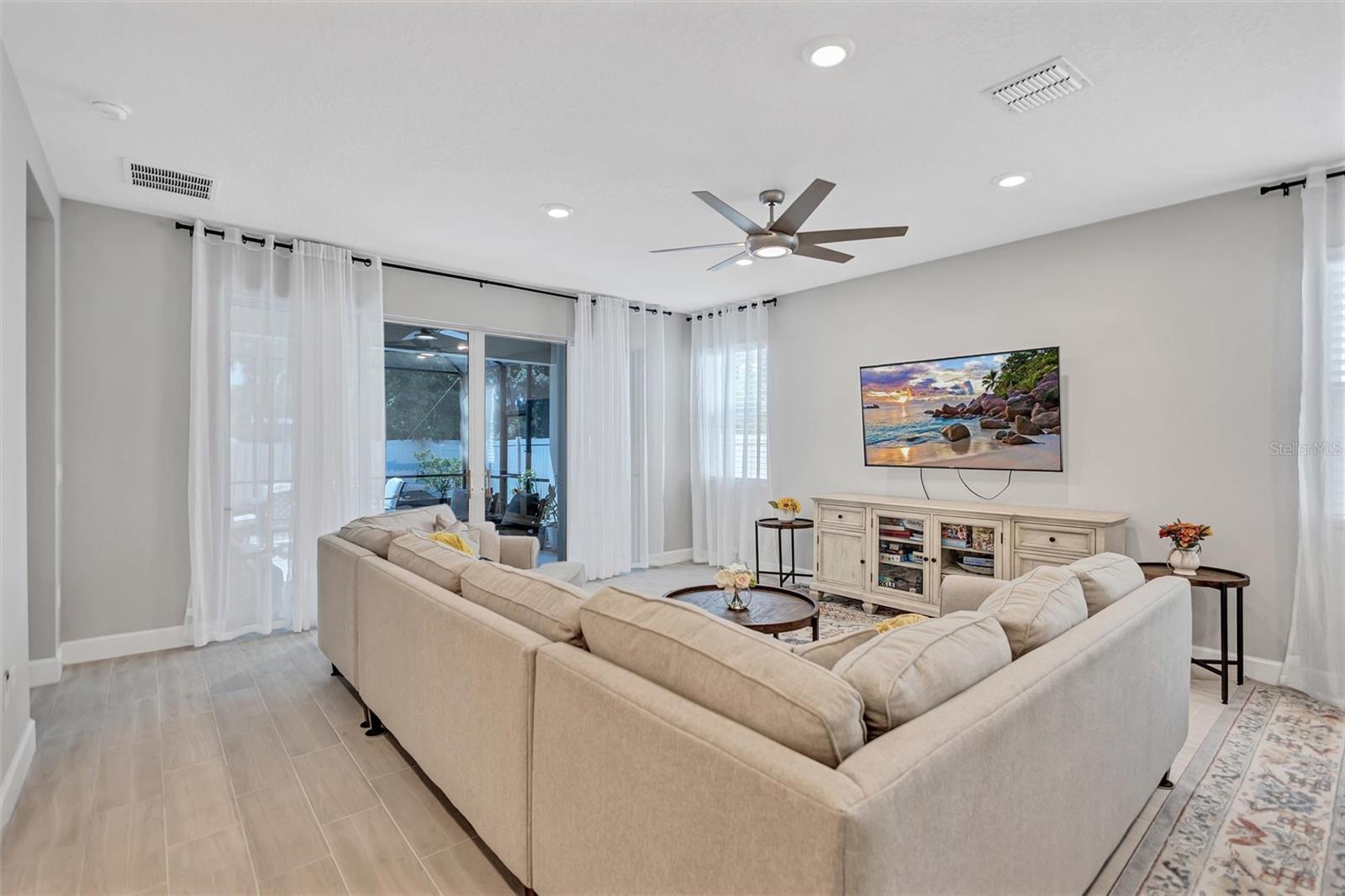 RIVERSTONE PH 3 & 4 - Residential