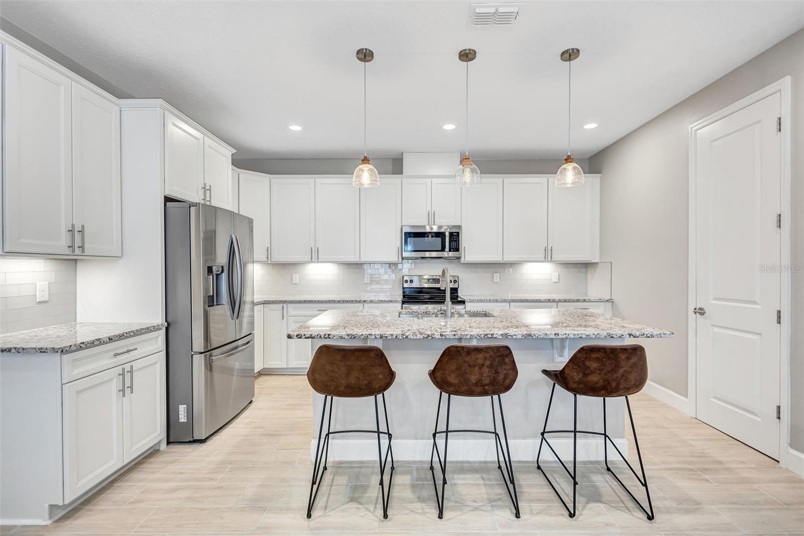 RIVERSTONE PH 3 & 4 - Residential