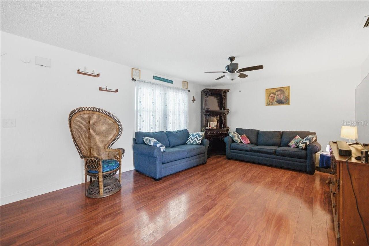 SPRING HILL - Residential