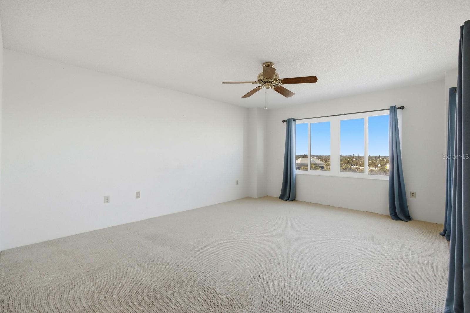 ORMONDY CONDO - Residential