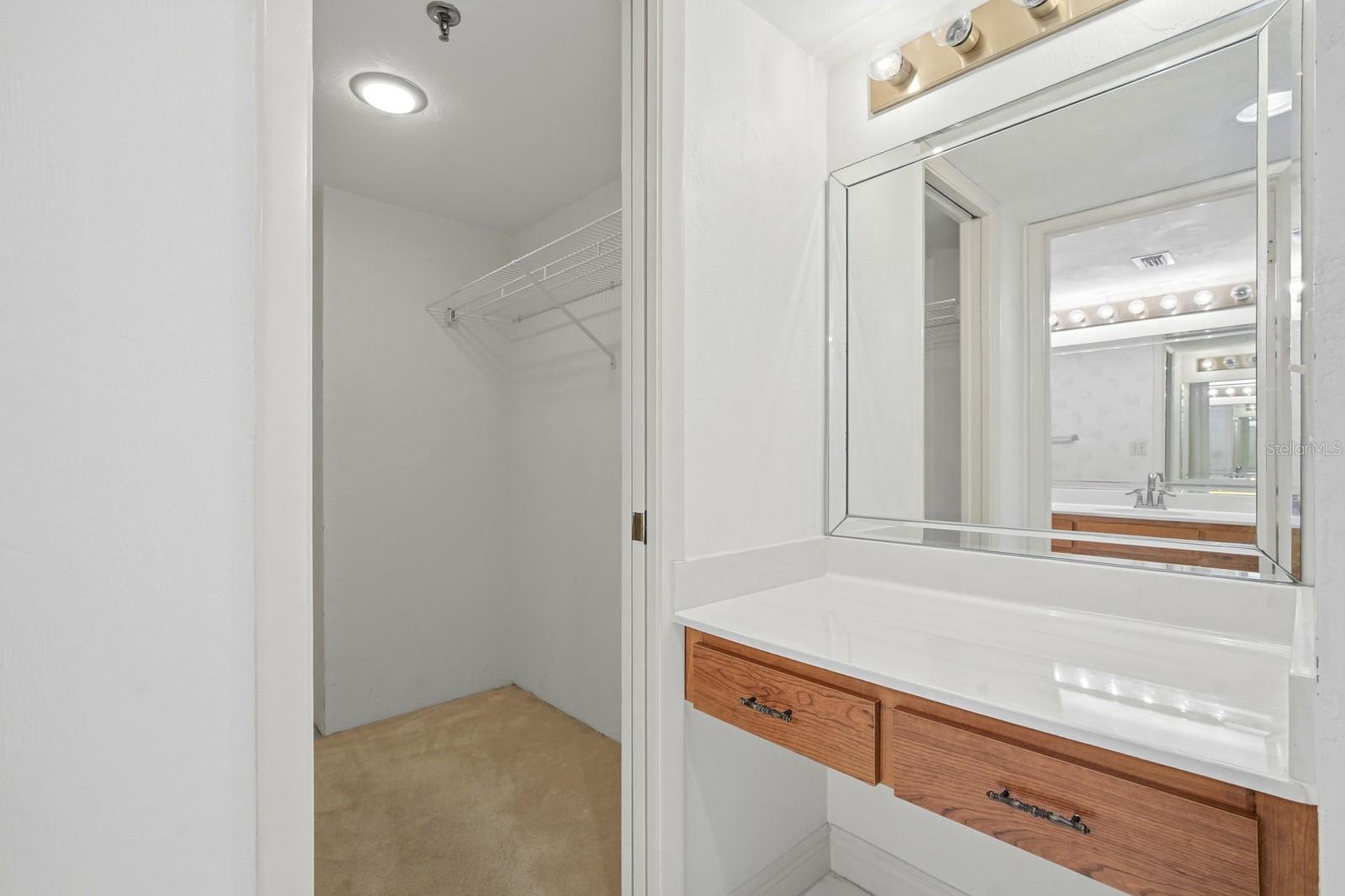 ORMONDY CONDO - Residential