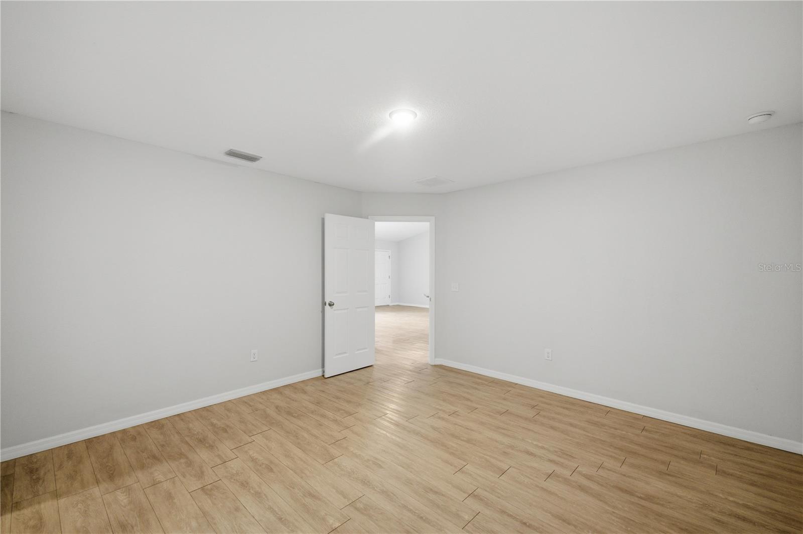 SILVER SPGS SHORES - Residential