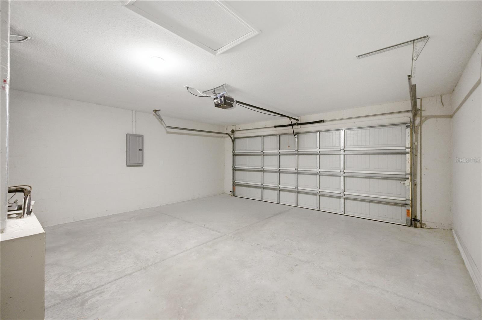 SILVER SPGS SHORES - Residential