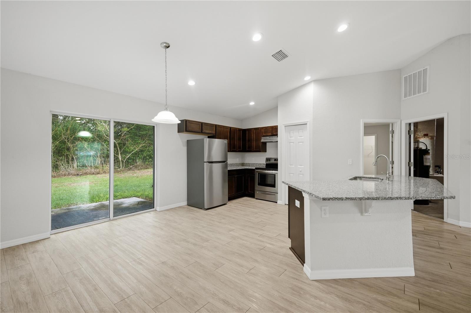 SILVER SPGS SHORES - Residential