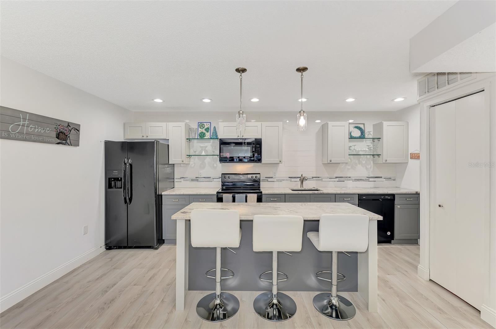 VILLAGE BROOKE SEC 2 - Residential Lease