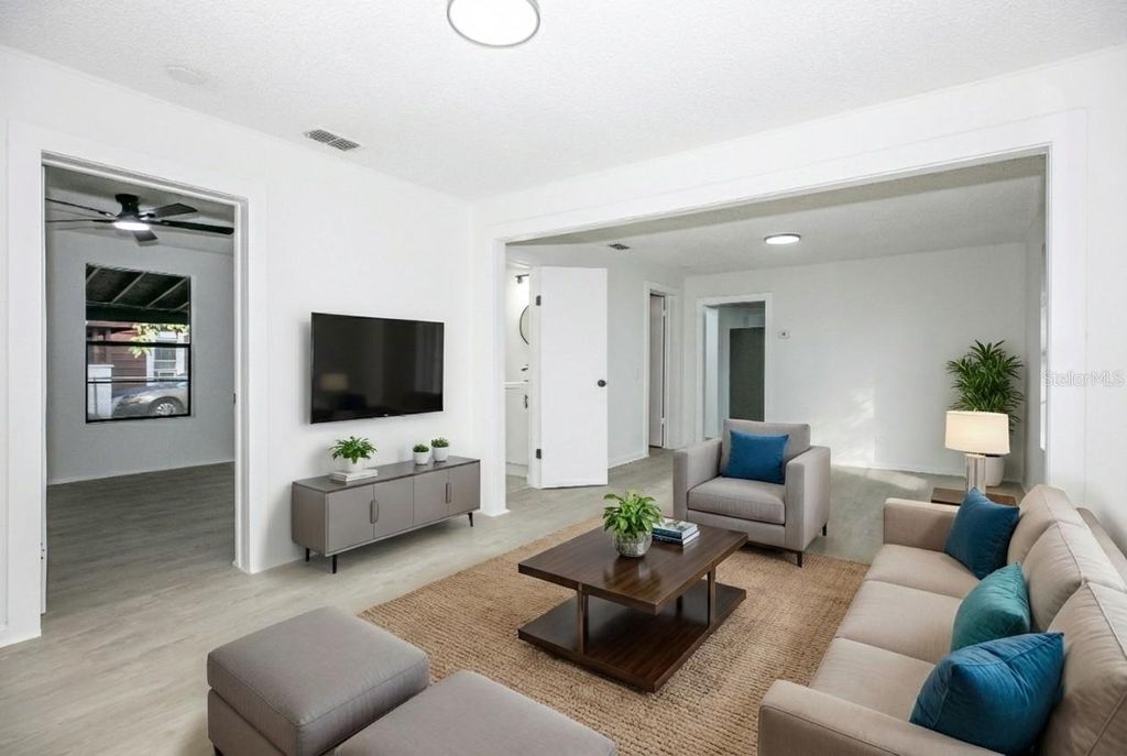 Photo of 1041 Anderson Avenue, Lakeland, FL 33805 (MLS # TB8463528)