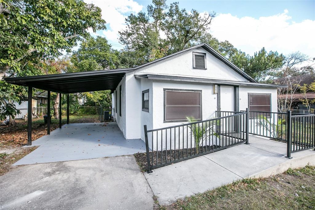 Photo of 1041 Anderson Avenue, Lakeland, FL 33805 (MLS # TB8463528)