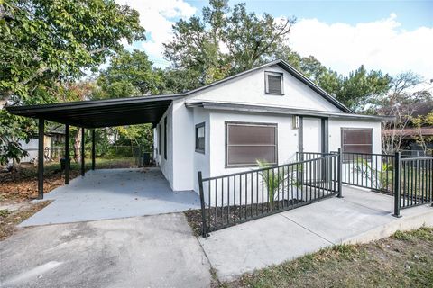 Photo of 1041 Anderson Avenue, Lakeland, FL 33805 (MLS # TB8463528)