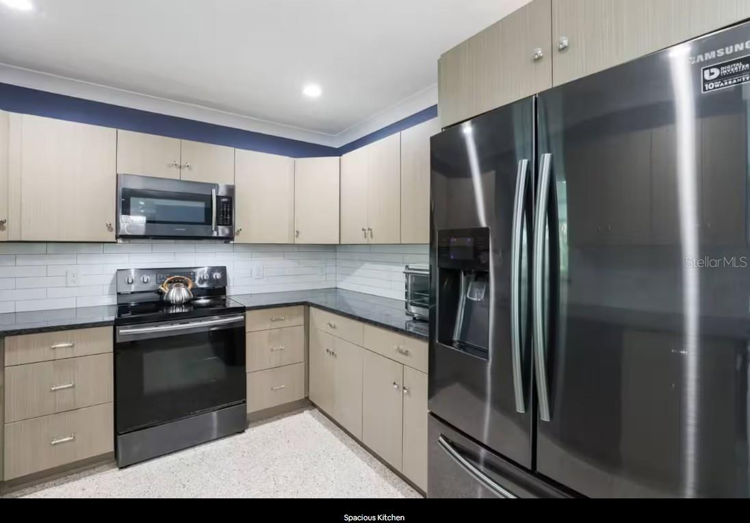 SOUTH GATE - Residential Lease