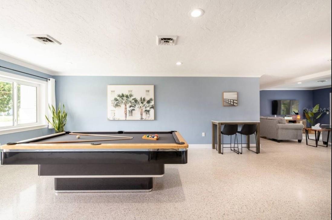 SOUTH GATE - Residential Lease