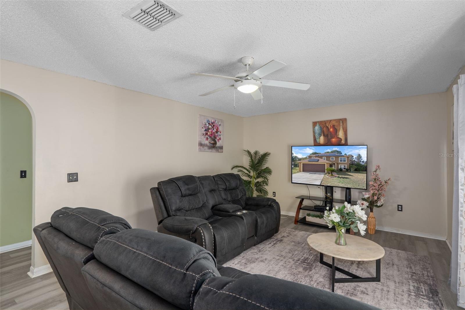 SPRING HILL - Residential