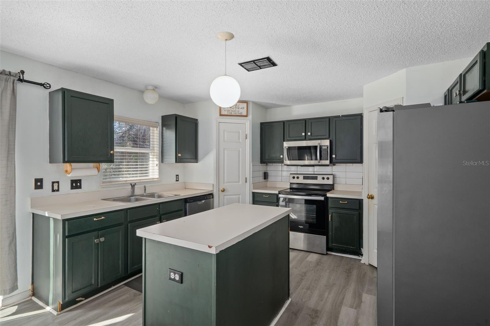 SPRING HILL - Residential