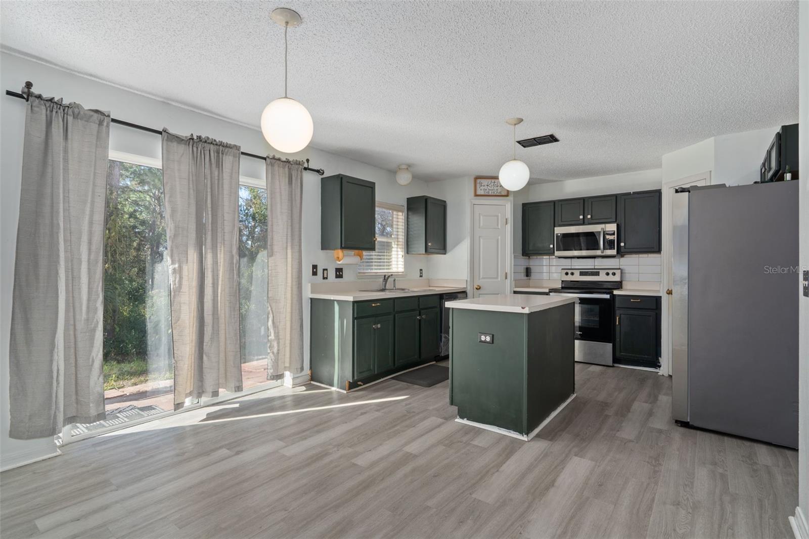 SPRING HILL - Residential