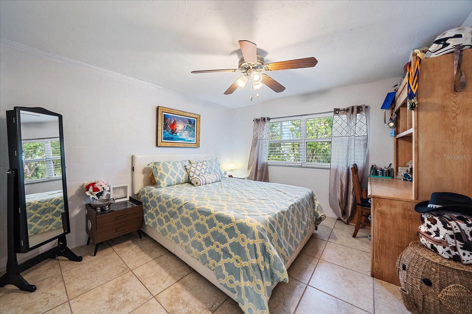 HOLIDAY HEIGHTS - Residential