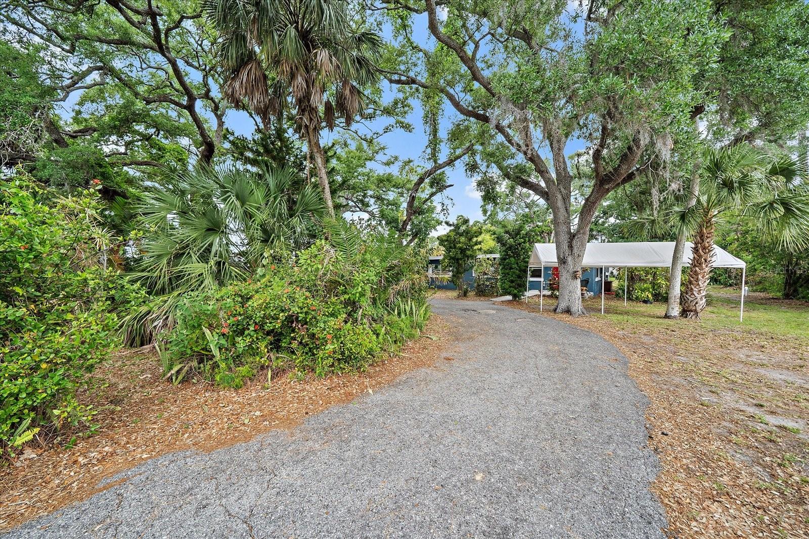 HOLIDAY HEIGHTS - Residential