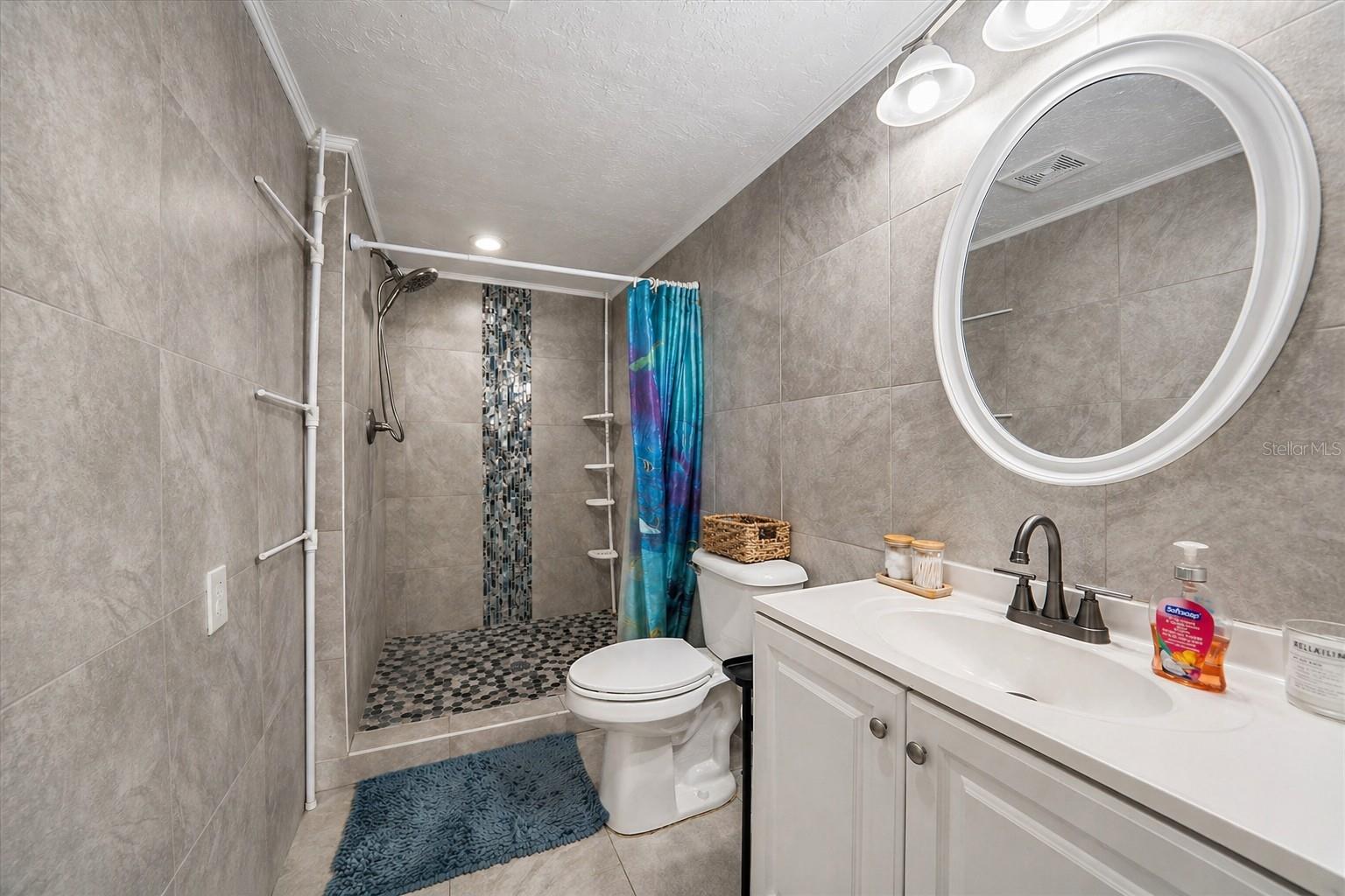 HOLIDAY HEIGHTS - Residential