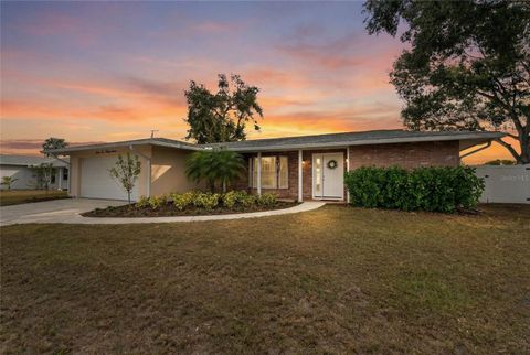 Photo of 6637 Bowline Drive, Sarasota, FL 34231 (MLS # A4676661)