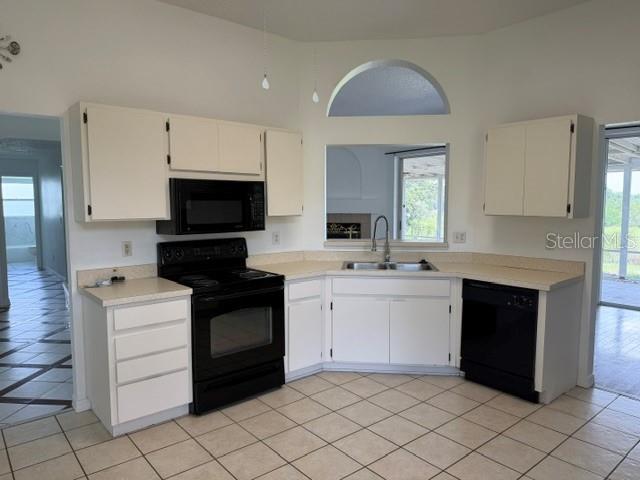 4633 HAZELGROVE DRIVE