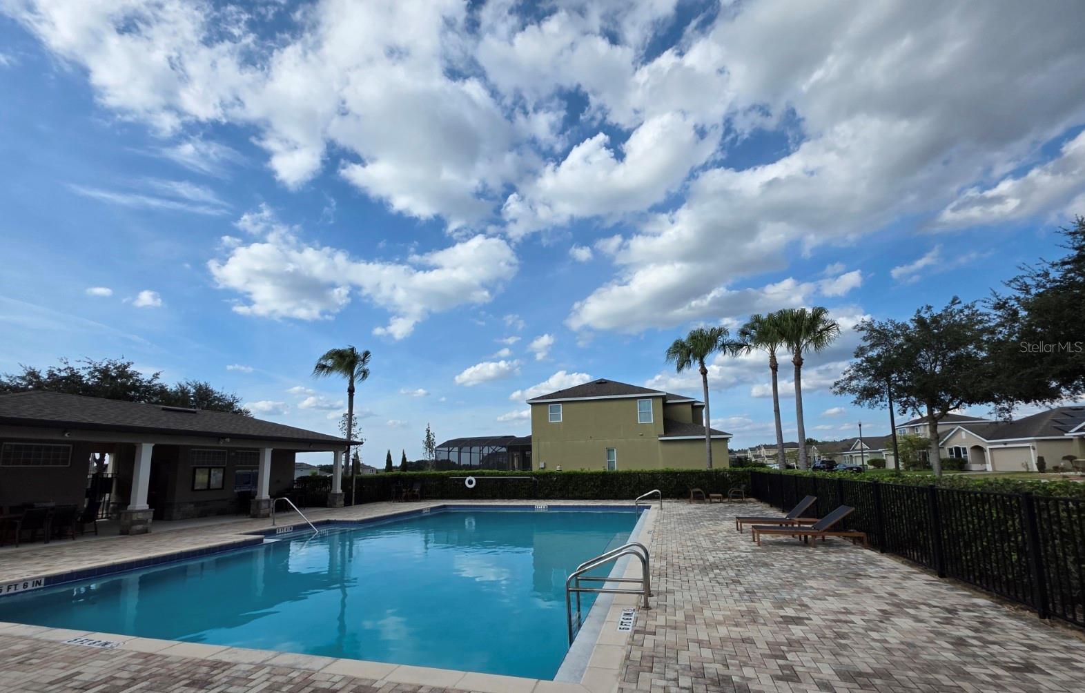 LAUREL ESTATES - Residential Lease