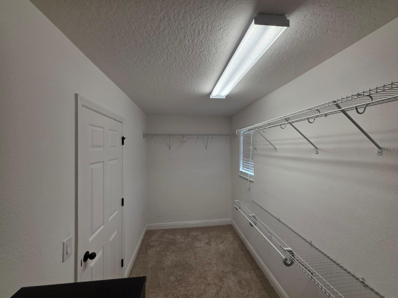 LAUREL ESTATES - Residential Lease