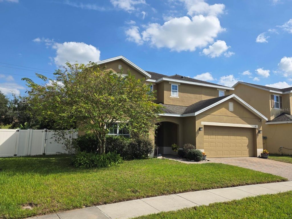 Photo of 172 Williamson Drive, Davenport, FL 33897 (MLS # S5137230)