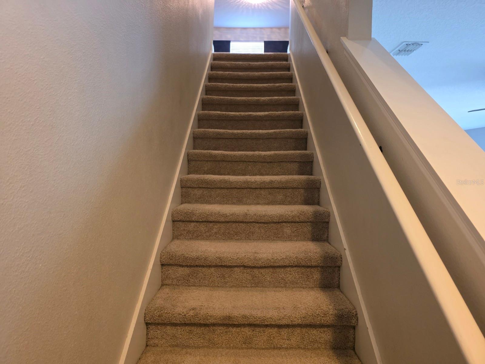 LAUREL ESTATES - Residential Lease