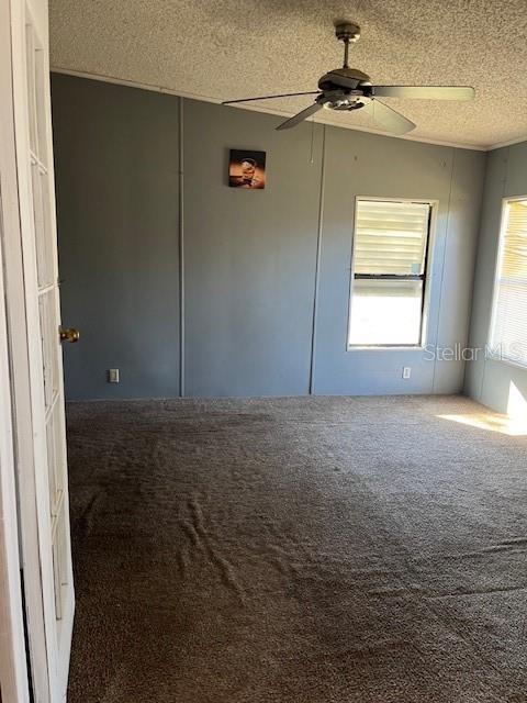 LEWELLYN COUNTRY ESTS - Residential