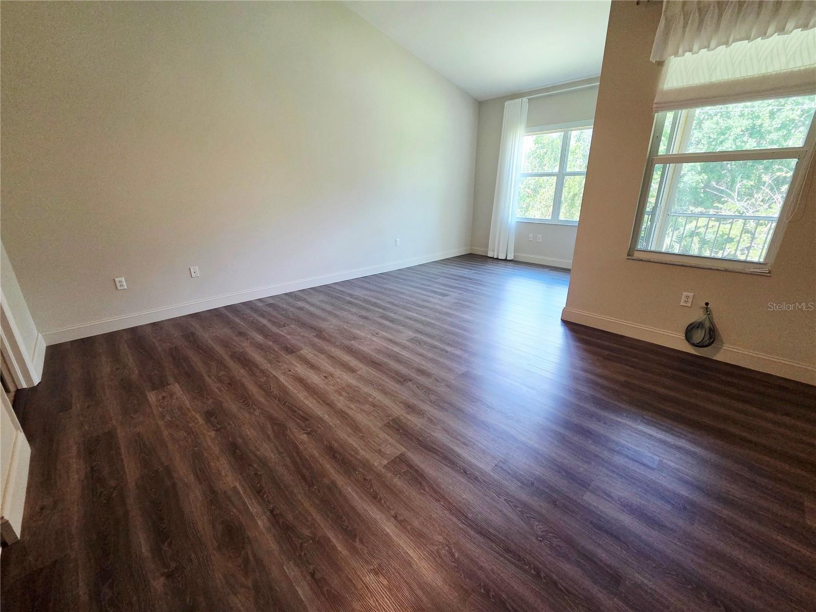 HUNTINGTON LAKES FIVE - Residential