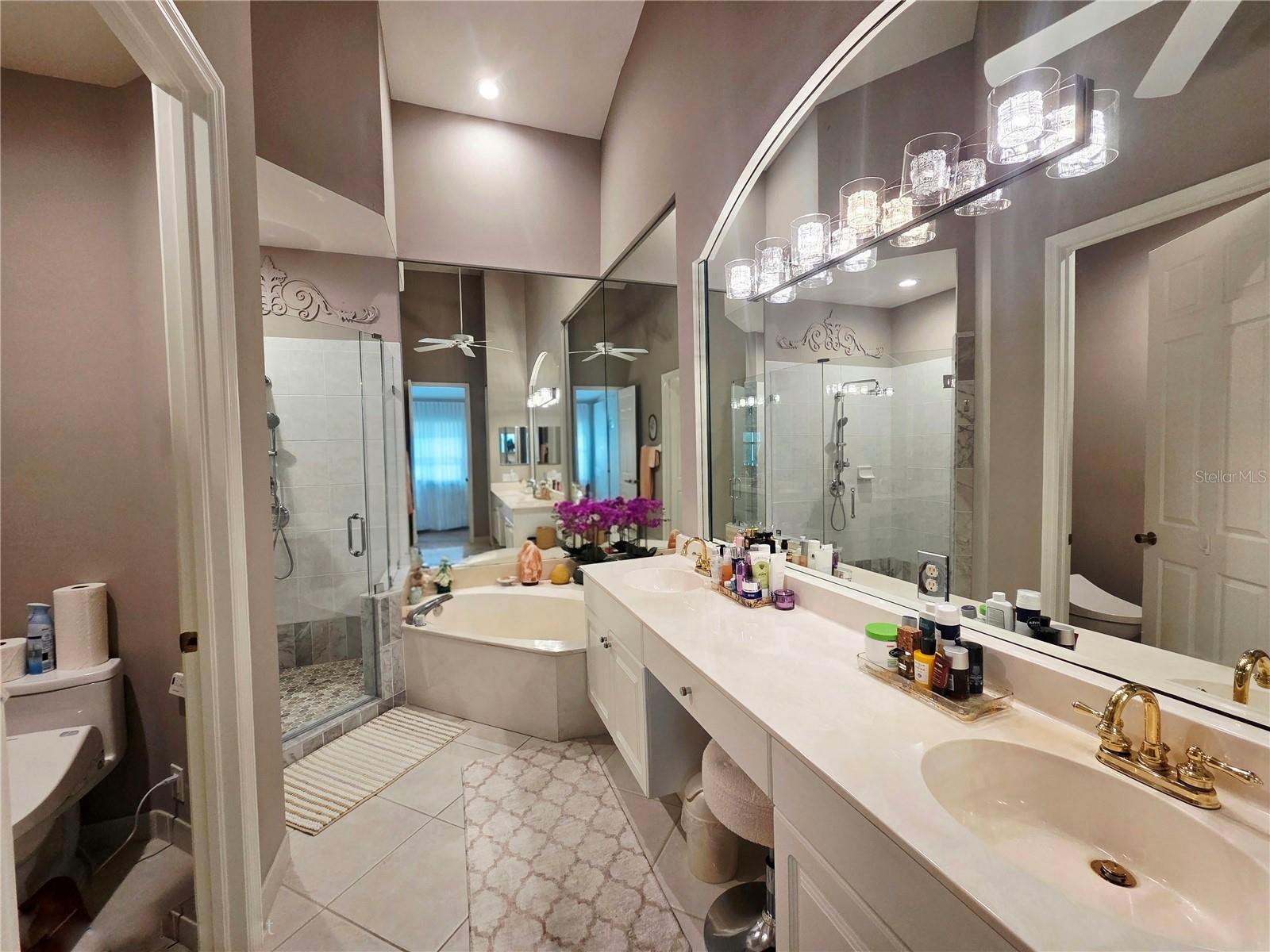 HUNTINGTON LAKES FIVE - Residential