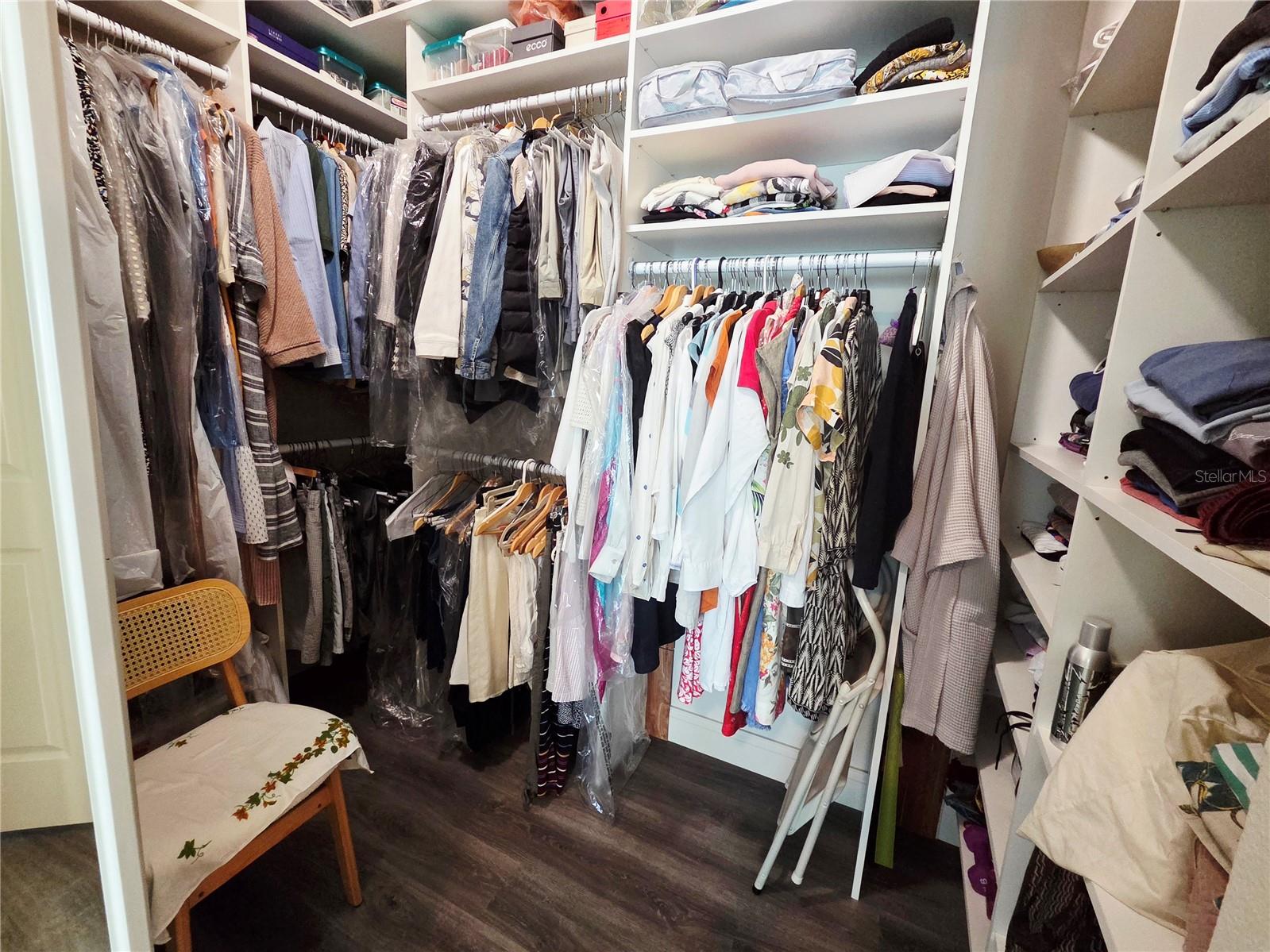 HUNTINGTON LAKES FIVE - Residential