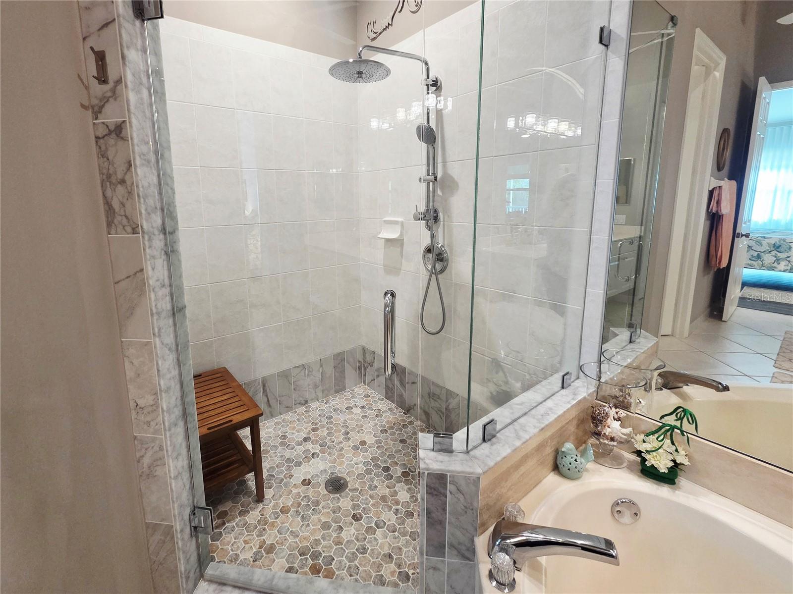 HUNTINGTON LAKES FIVE - Residential