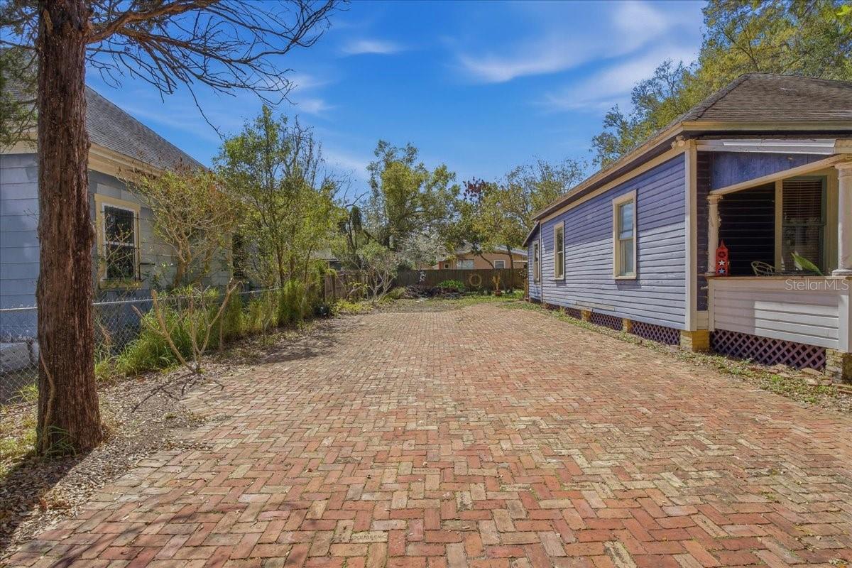 BELVEDERE PLACE - Residential