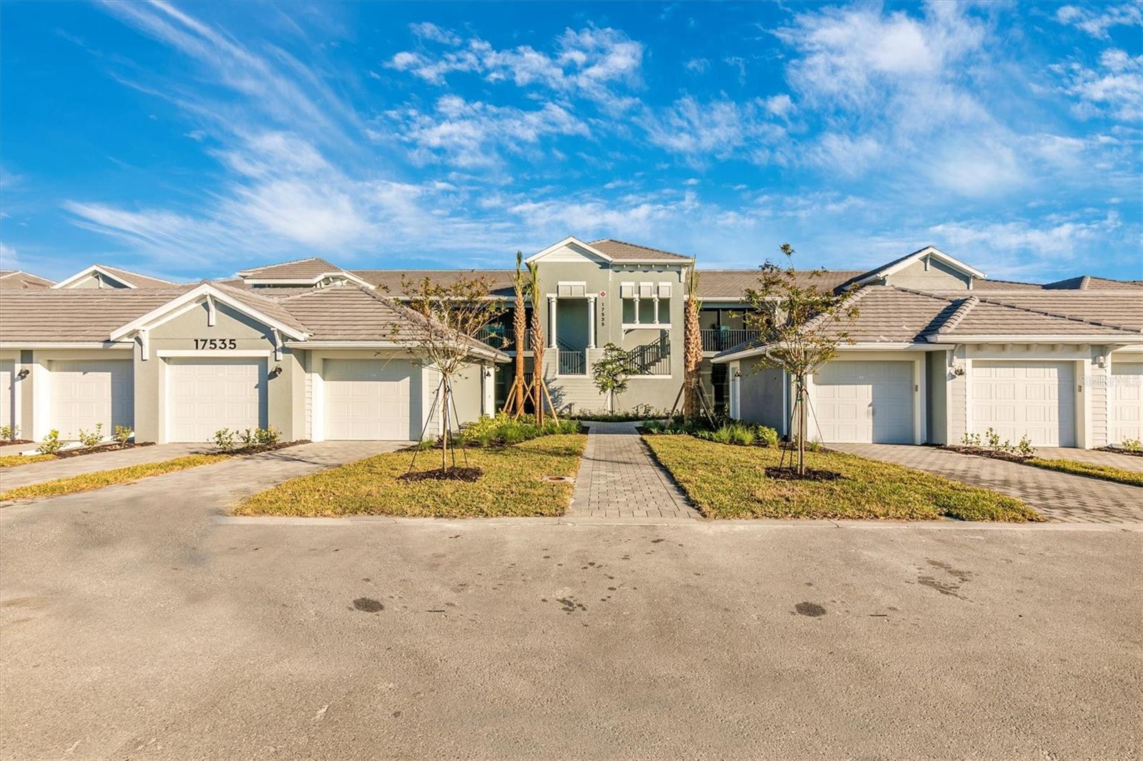 WELLEN PARK GOLF & COUNTRY CLUB - Residential Lease