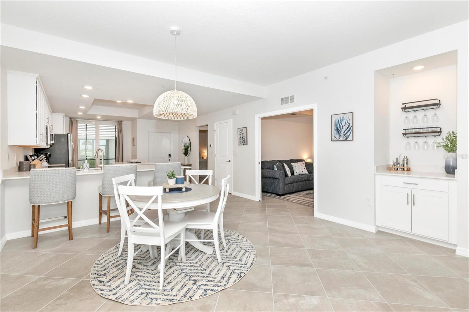 WELLEN PARK GOLF & COUNTRY CLUB - Residential Lease