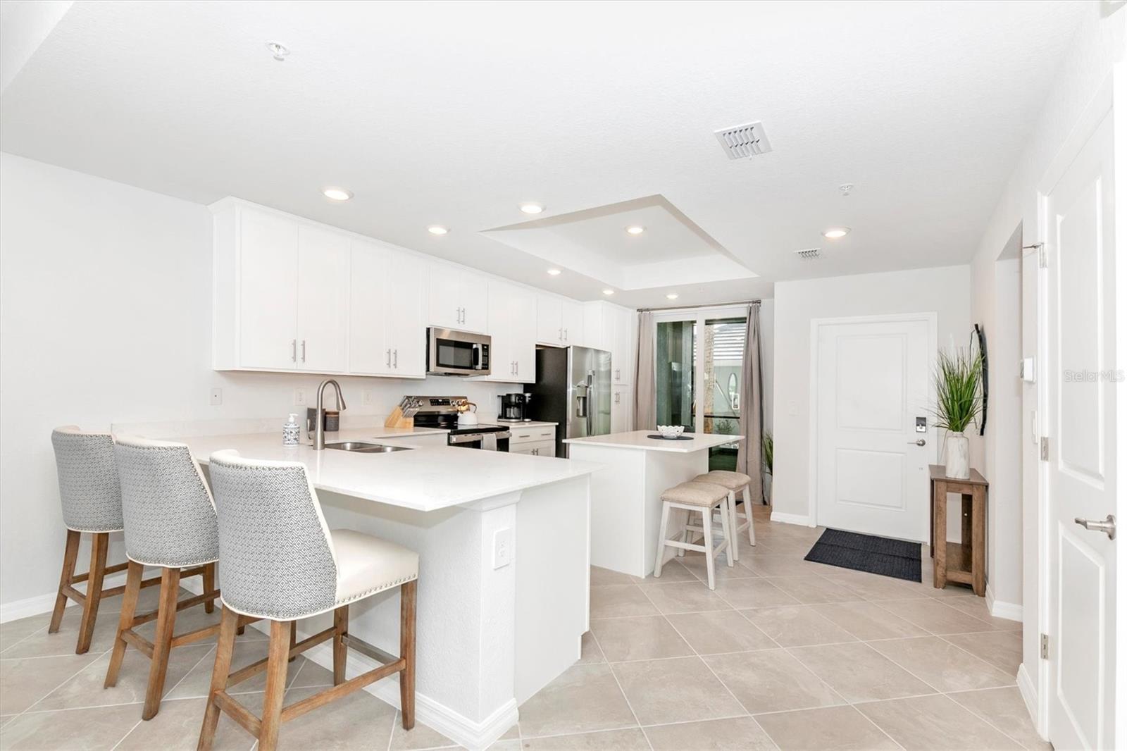 WELLEN PARK GOLF & COUNTRY CLUB - Residential Lease