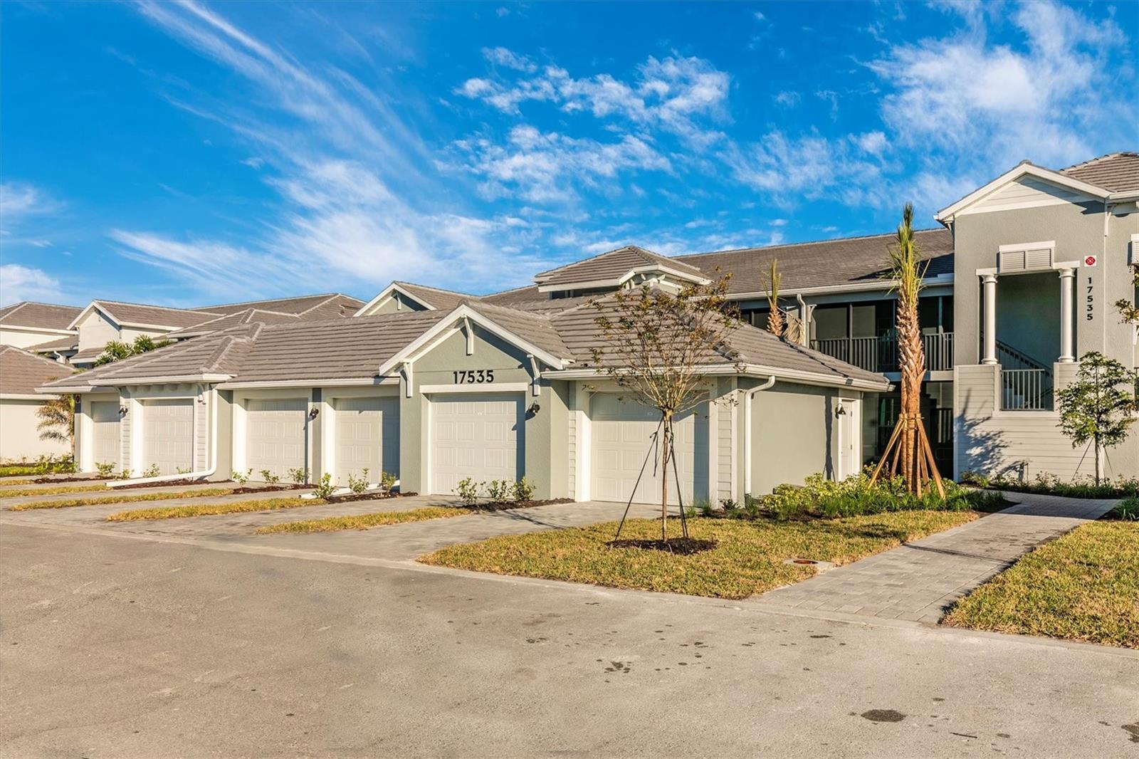 WELLEN PARK GOLF & COUNTRY CLUB - Residential Lease