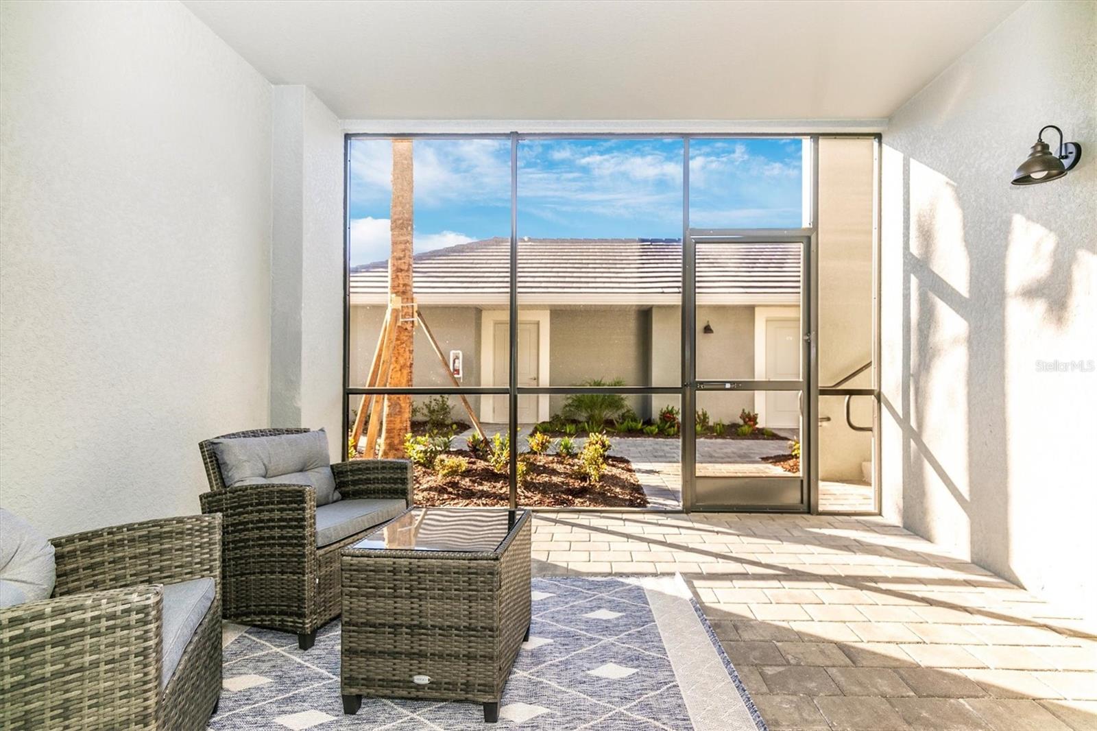 WELLEN PARK GOLF & COUNTRY CLUB - Residential Lease