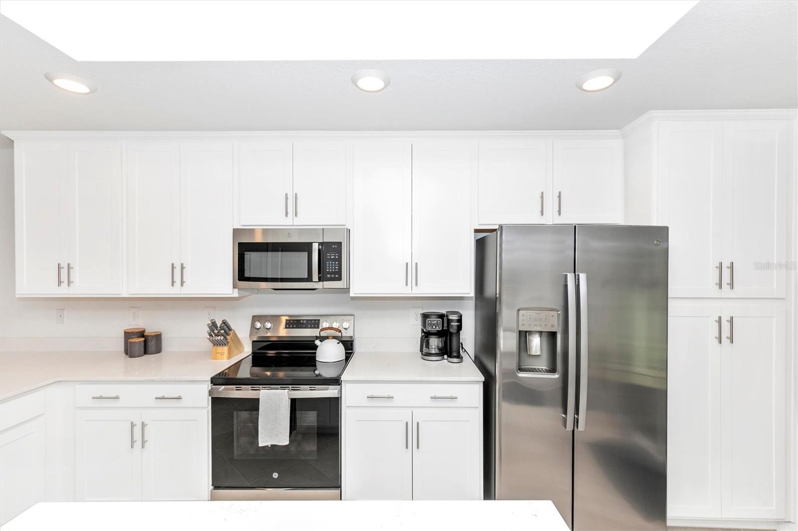 WELLEN PARK GOLF & COUNTRY CLUB - Residential Lease