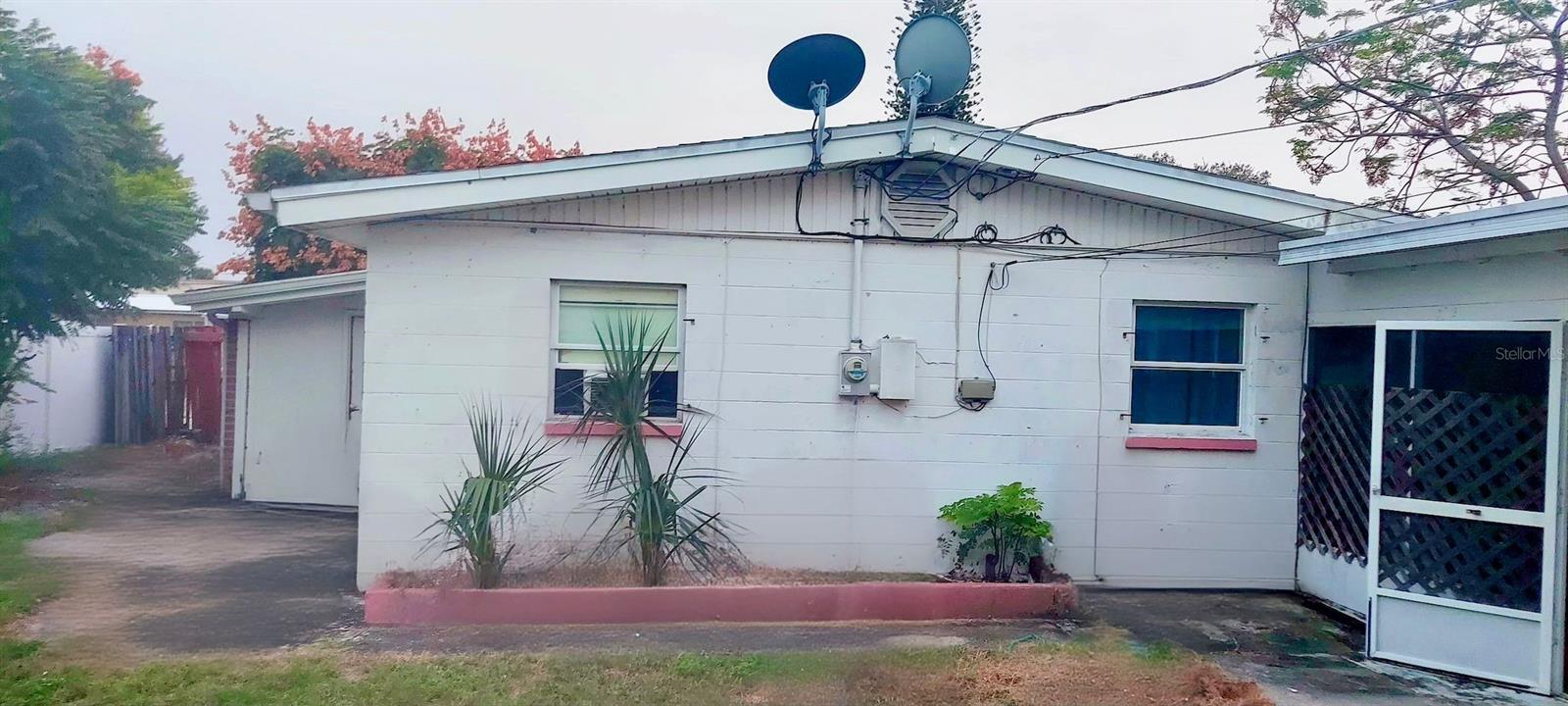 BOWE GARDENS SEC J 01 - Residential