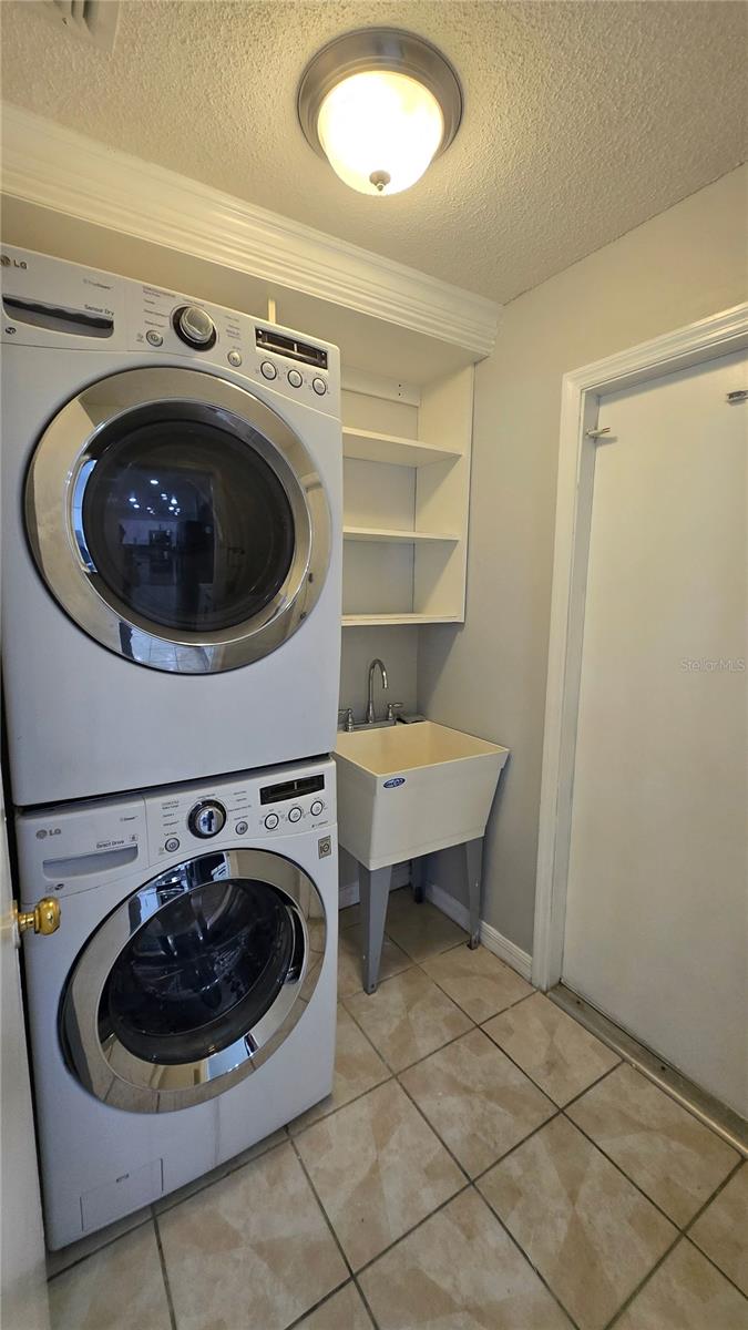 HEATHER LAKES UNIT XXXVI PH - Residential Lease