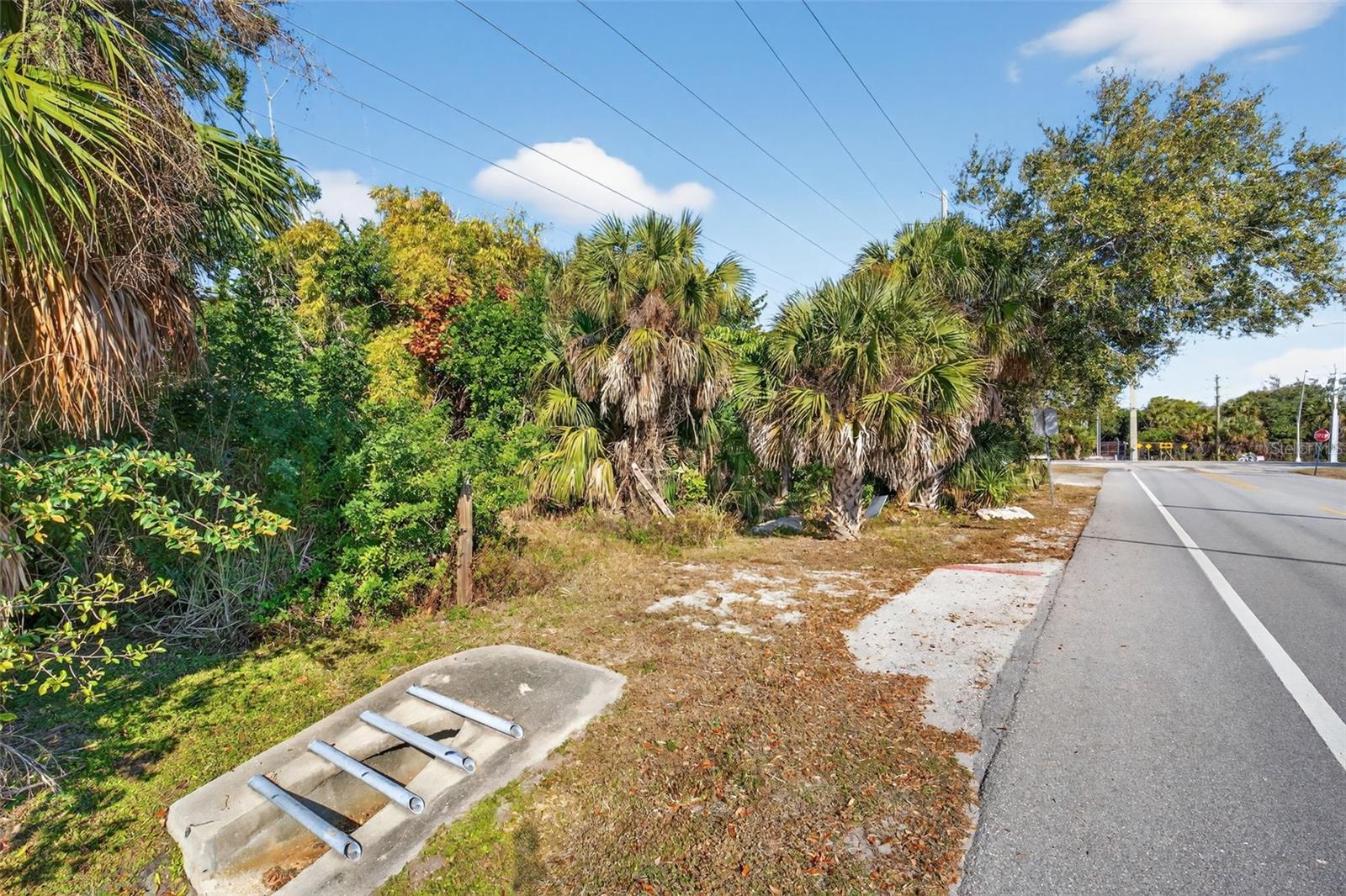 SARABAY ACRES - Land