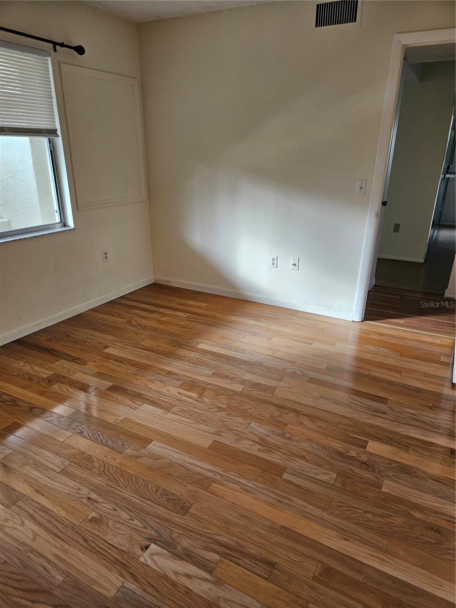 VILLAGE PLAZA SEC 3 - Residential