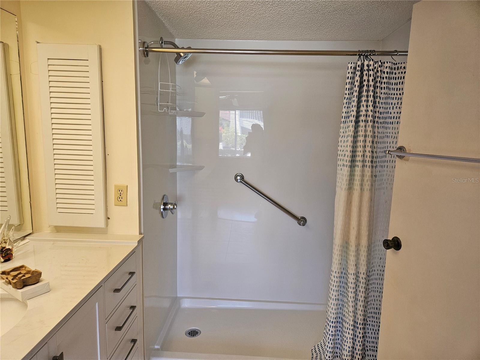 VILLAGE PLAZA SEC 3 - Residential