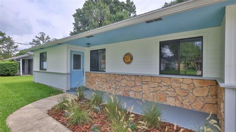 Photo of 1017 Chippewa Trail, Daytona Beach, FL 32117 (MLS # V4943309)