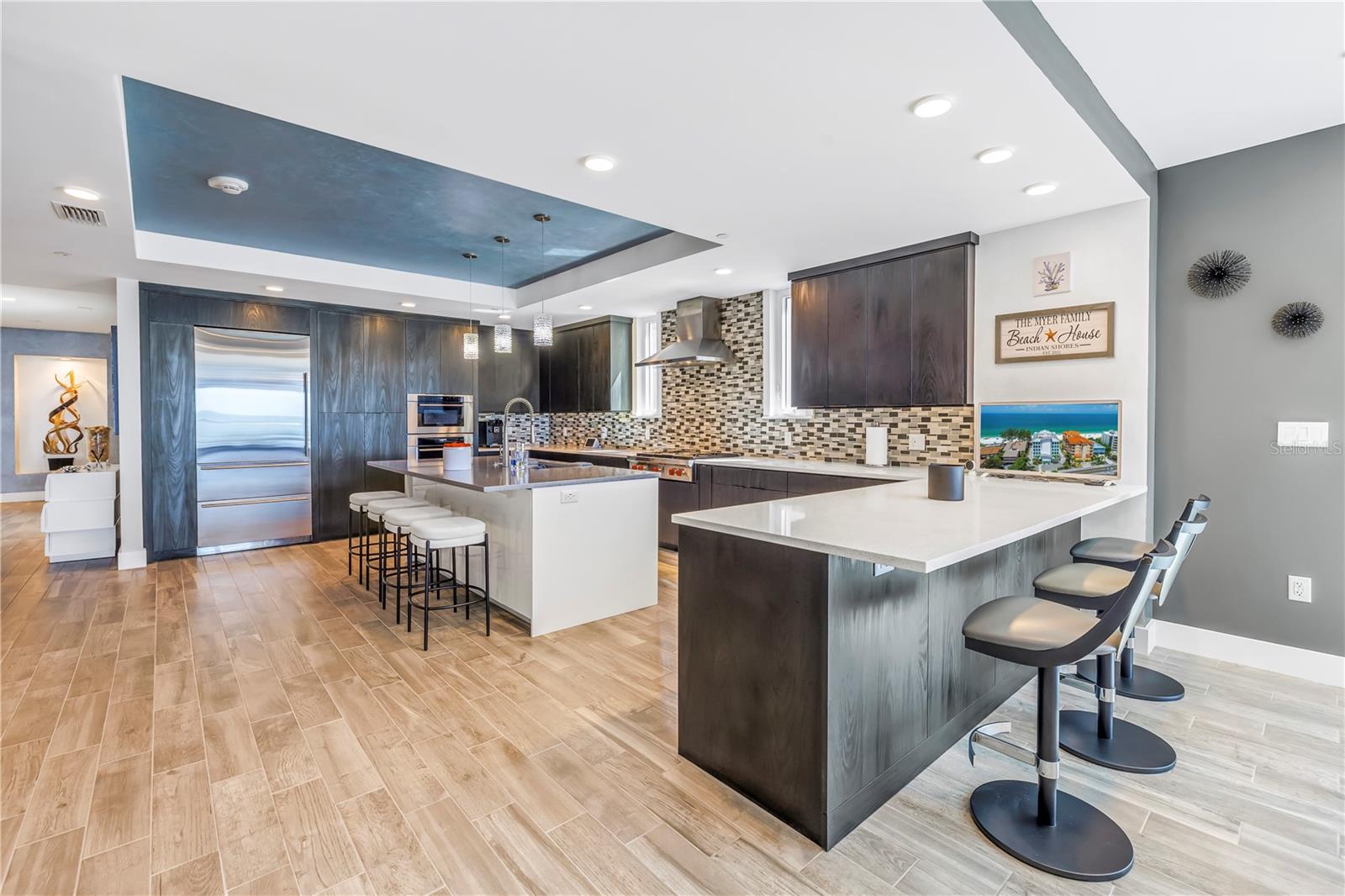 ONELLA CONDO - Residential