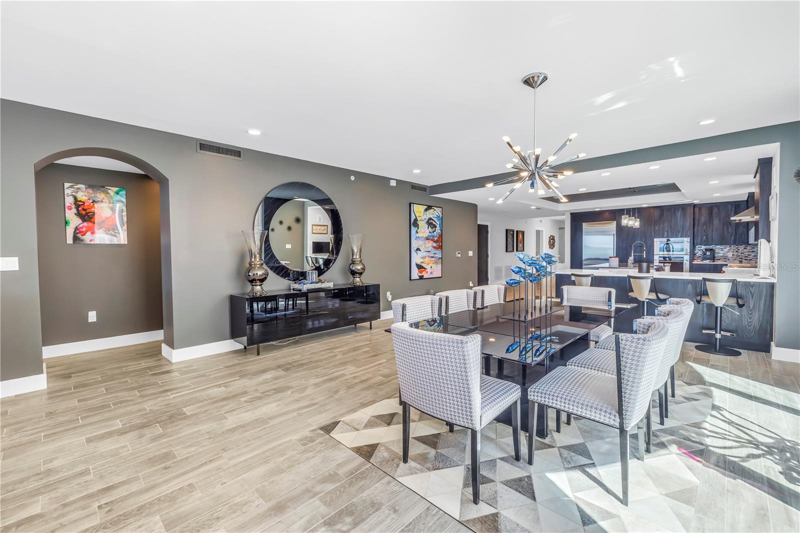 ONELLA CONDO - Residential